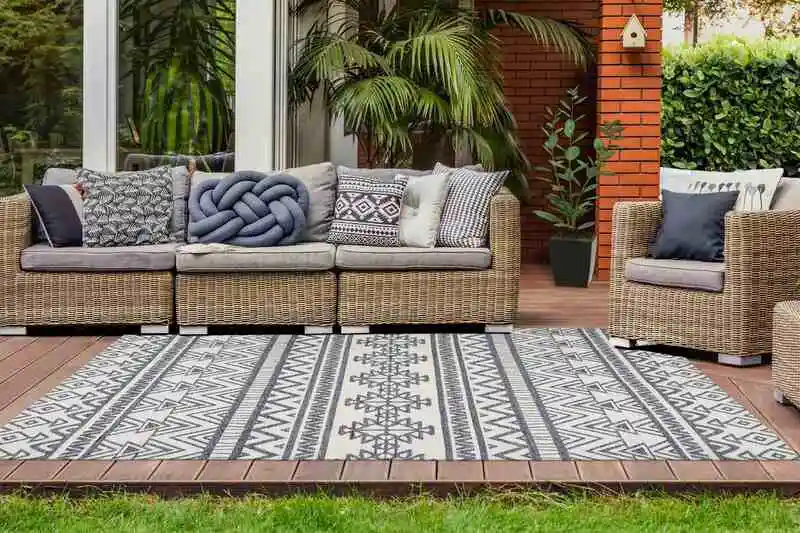 Buy Quality Outdoor Carpets in Dubai