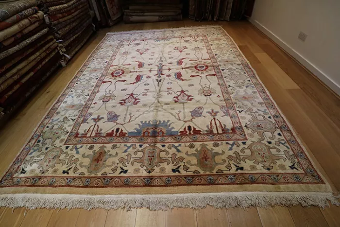 Turkish Exquisite Carpet - Image 5