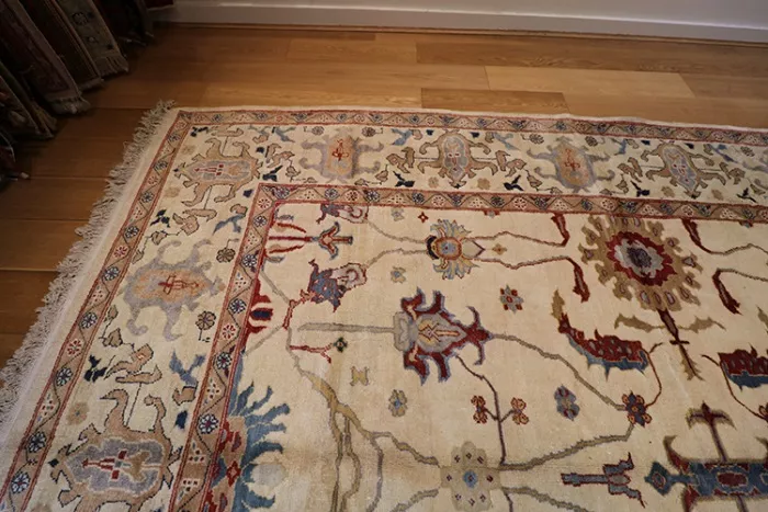 Turkish Exquisite Carpet - Image 4